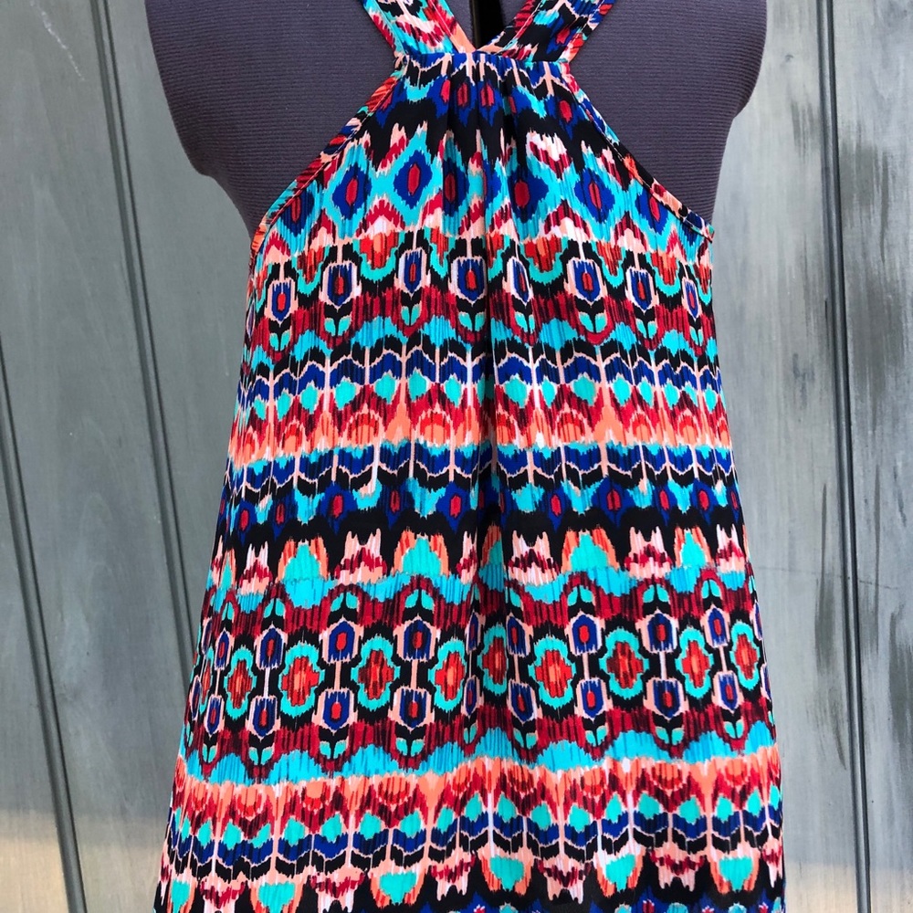Patterned Tank Top - Picture 2 of 6